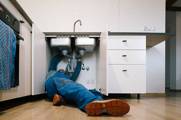 Professional Leak Detection technician working in Plymouth, WA